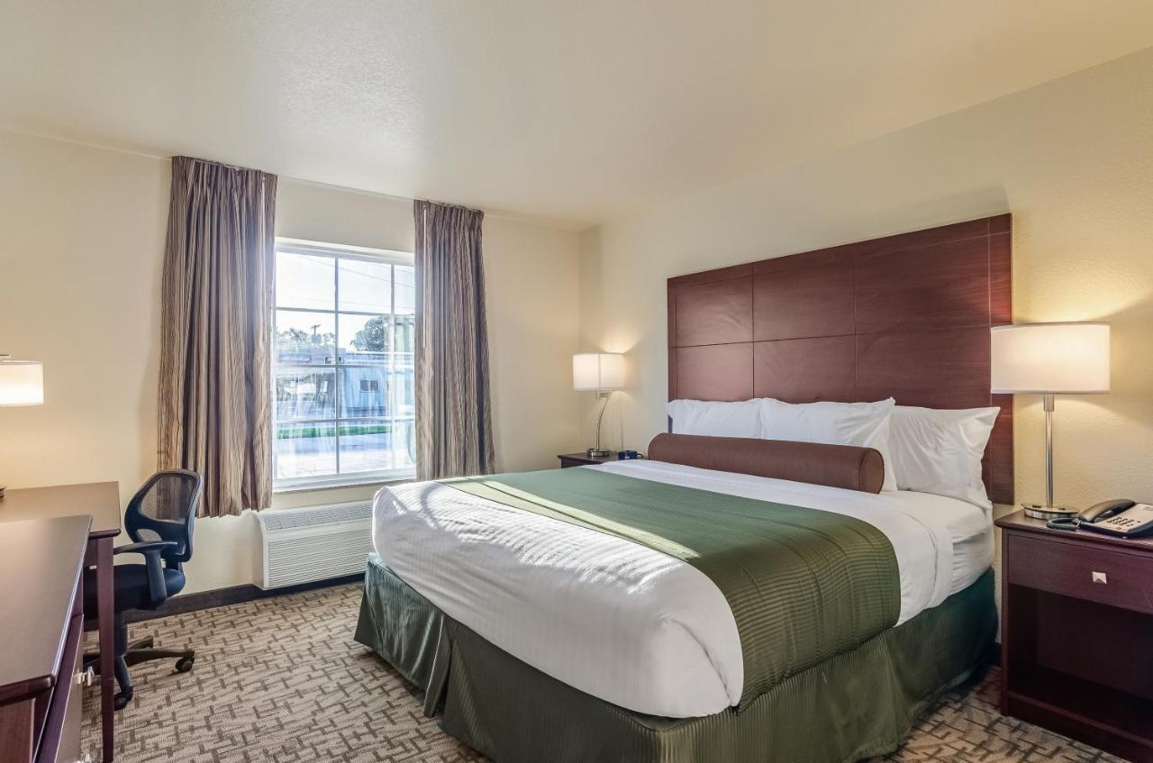 Cobblestone Inn&Suites - Bridgeport Extérieur photo