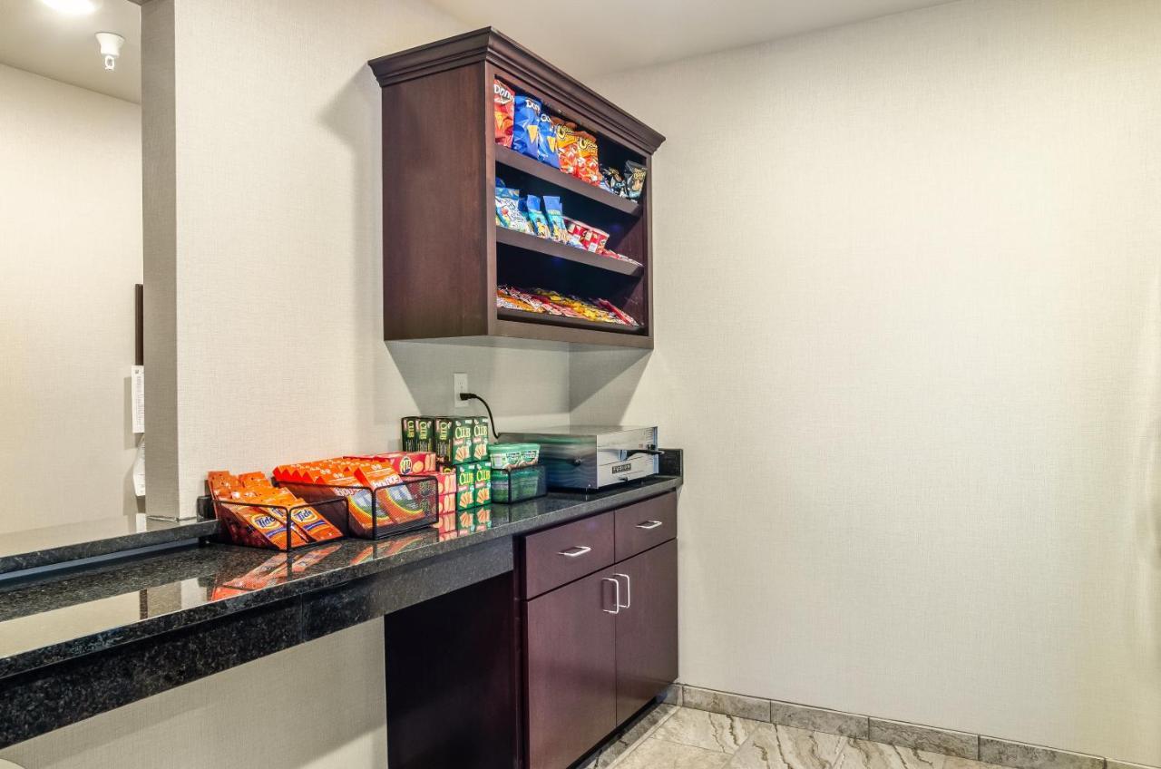 Cobblestone Inn&Suites - Bridgeport Extérieur photo