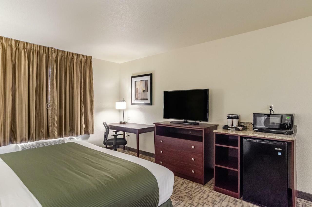 Cobblestone Inn&Suites - Bridgeport Extérieur photo